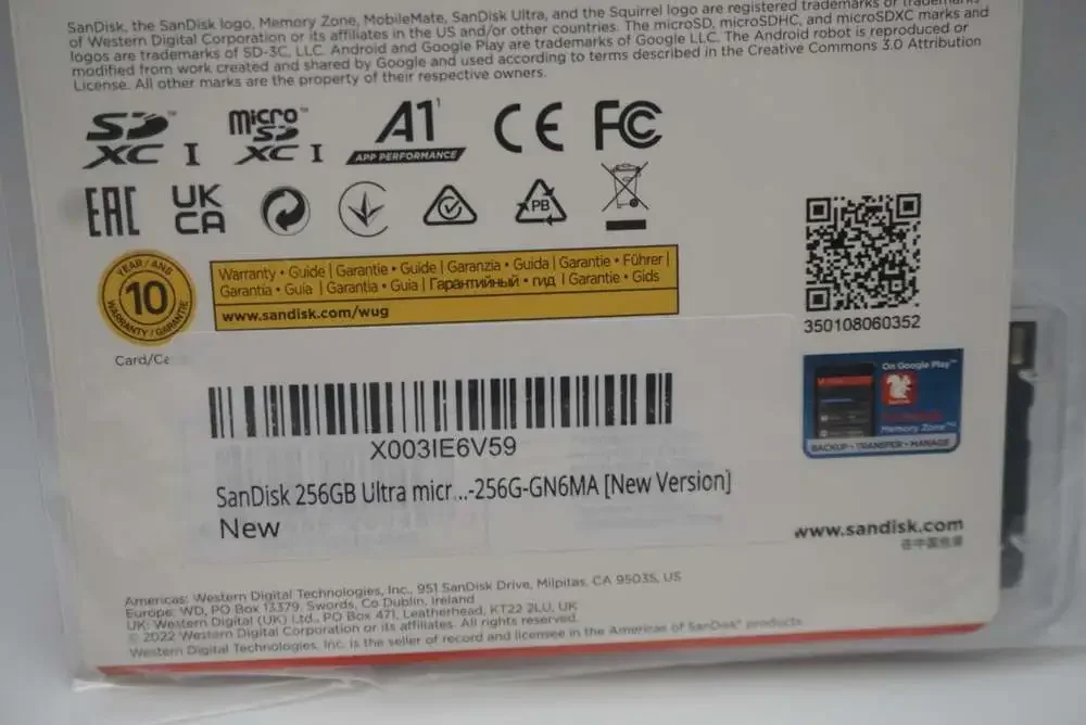 SanDisk Ultra 256GB microSDXC UHS-I Card with Adapter